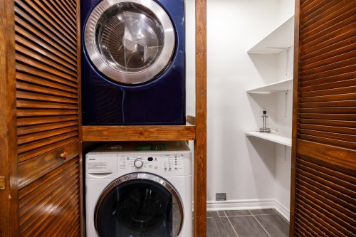 Laundry - 3852 Av. Prud'Homme, Montréal (Côte-Des-Neiges/Notre-Dame-De-Grâce), QC - Indoor Photo Showing Laundry Room