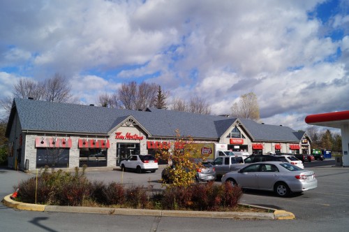 Commerce - 1111 Boul. St-Luc, Saint-Jean-Sur-Richelieu, QC - Outdoor
