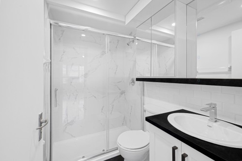 Master Bathroom - 1406-3470 Rue Stanley, Montréal (Ville-Marie), QC - Indoor Photo Showing Bathroom