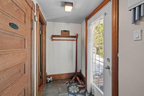 Hall - 322 Rue Woodland, Brownsburg-Chatham, QC - Indoor Photo Showing Other Room