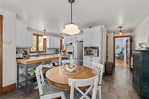 Kitchen - 322 Rue Woodland, Brownsburg-Chatham, QC - Indoor Photo Showing Dining Room