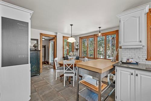 Kitchen - 322 Rue Woodland, Brownsburg-Chatham, QC - Indoor