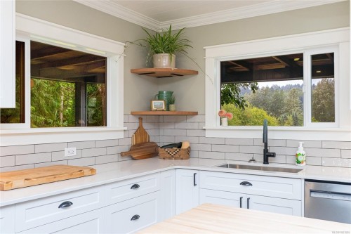 5410 Matson Rd, Ladysmith, BC 