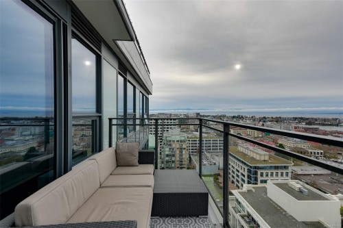 2002-777 Herald St, Victoria, BC - Outdoor With View