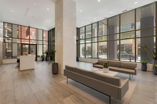 2002-777 Herald St, Victoria, BC - Indoor Photo Showing Other Room