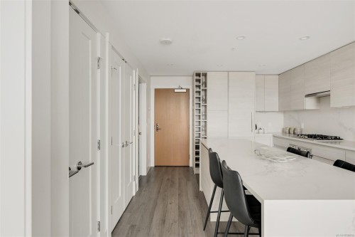 2002-777 Herald St, Victoria, BC - Indoor Photo Showing Kitchen With Upgraded Kitchen