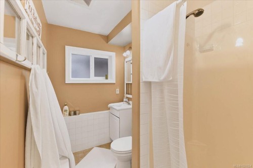 3968 3Rd Ave, Port Alberni, BC 