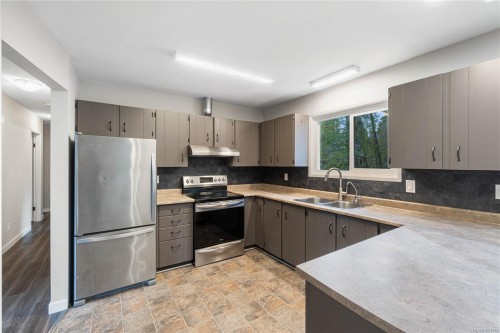 2675 Labieux Rd, Nanaimo, BC 