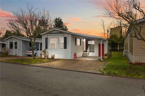 31-7583 Central Saanich Rd, Central Saanich, BC 