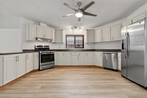 31-7583 Central Saanich Rd, Central Saanich, BC 