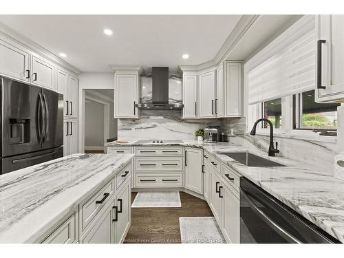 359 Elmgrove Drive, Lakeshore, ON 