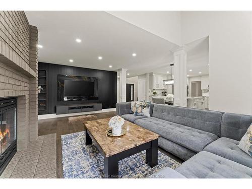 359 Elmgrove Drive, Lakeshore, ON 