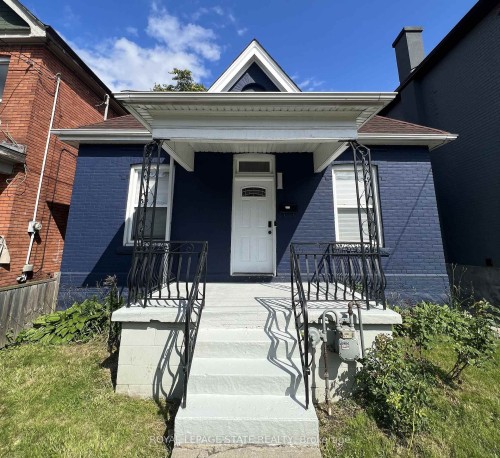 44 Madison Avenue, Hamilton, ON - Outdoor