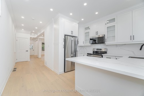 285 Charlton Avenue W, Hamilton, ON - Indoor Photo Showing Kitchen With Stainless Steel Kitchen With Upgraded Kitchen