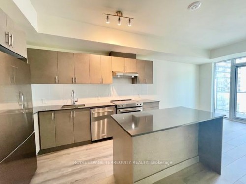 1918-8960 Jane Street, Vaughan, ON - Indoor Photo Showing Kitchen