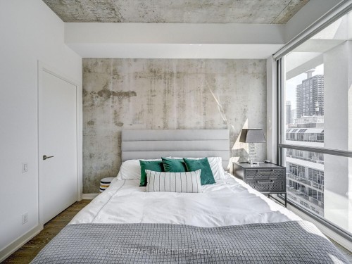 Ph18-39 Brant Street, Toronto, ON - Indoor Photo Showing Bedroom