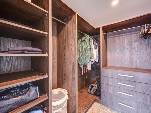 Ph18-39 Brant Street, Toronto, ON - Indoor With Storage