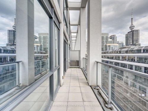 Ph18-39 Brant Street, Toronto, ON - 