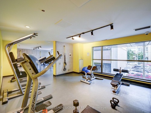 Ph18-39 Brant Street, Toronto, ON - Indoor Photo Showing Gym Room