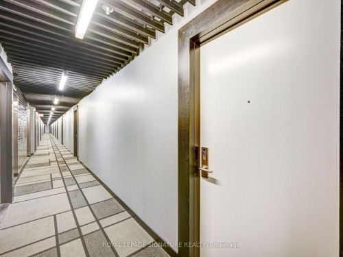 Ph18-39 Brant Street, Toronto, ON - Indoor Photo Showing Other Room