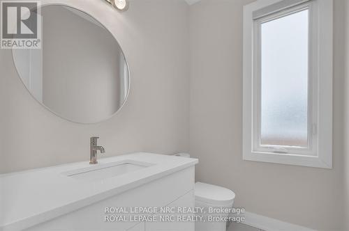 13 - 1465 Station Street, Pelham (Fonthill), ON - Indoor Photo Showing Bathroom