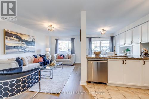 67 Golden Iris Crescent, Hamilton, ON - Indoor