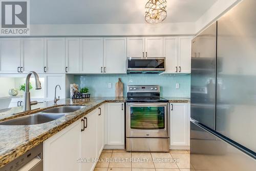 67 Golden Iris Crescent, Hamilton, ON - Indoor Photo Showing Kitchen With Double Sink