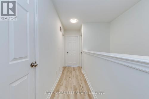 67 Golden Iris Crescent, Hamilton, ON - Indoor Photo Showing Other Room