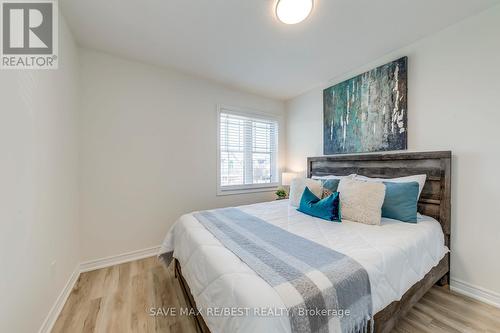 67 Golden Iris Crescent, Hamilton, ON - Indoor Photo Showing Bedroom