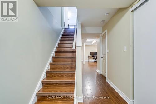 67 Golden Iris Crescent, Hamilton, ON - Indoor Photo Showing Other Room