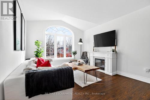 7 Anderson Crescent, West Lincoln, ON - Indoor With Fireplace