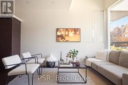 107 - 1030 KING STREET W  Toronto, ON M6K 0B4