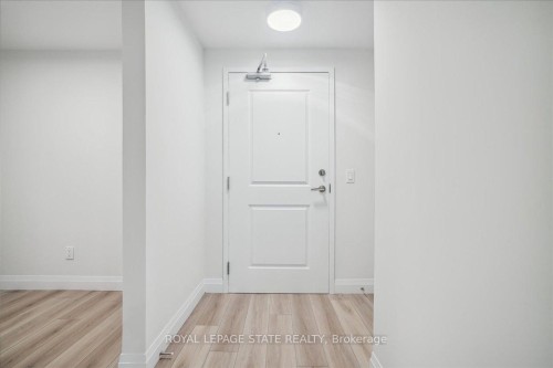 124-153 Wilson Street W, Hamilton, ON - Indoor Photo Showing Other Room