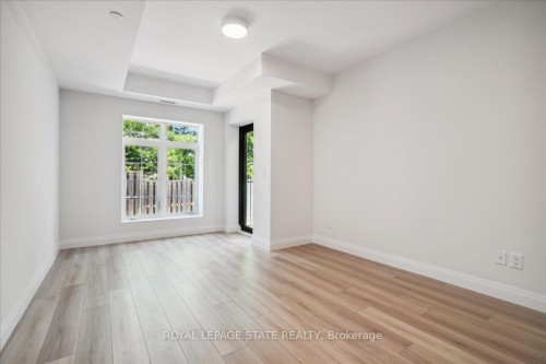 124-153 Wilson Street W, Hamilton, ON - Indoor Photo Showing Other Room