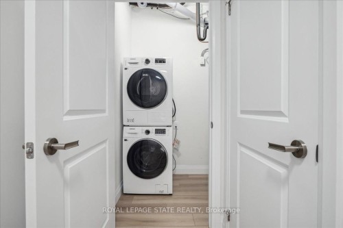 124-153 Wilson Street W, Hamilton, ON - Indoor Photo Showing Laundry Room
