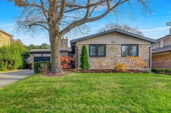 137 Underhill Drive  Toronto, ON M3A 2K4