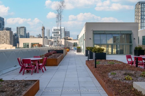 418-155 Dalhousie Street, Toronto, ON - Outdoor