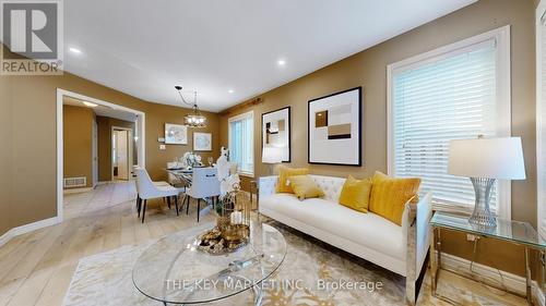 3 Cranborne Crescent, Whitby, ON - Indoor Photo Showing Living Room