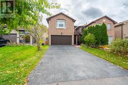 11 BLUE LAGOON COURT  Toronto, ON M1J 3M3