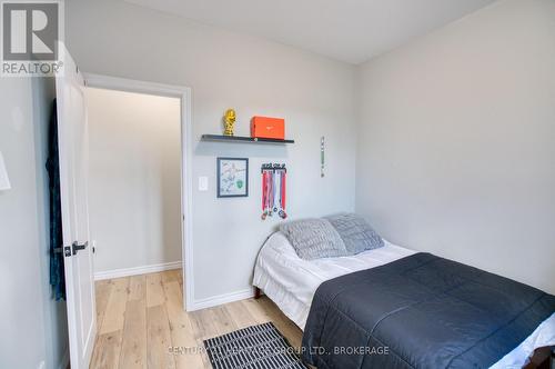5 Cross Street, Loyalist (Odessa), ON - Indoor Photo Showing Bedroom