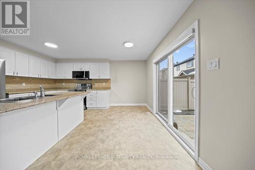 578 Sunlit Circle, Ottawa, ON - Indoor Photo Showing Kitchen