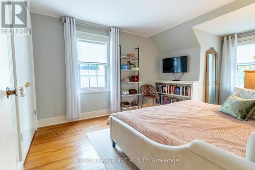 67 Hillcrest Avenue, St. Catharines (Old Glenridge), ON - Indoor Photo Showing Bedroom