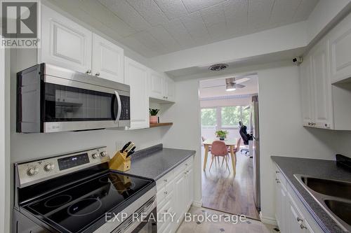 202 - 91 Conroy Crescent, Guelph, ON - Indoor Photo Showing Kitchen