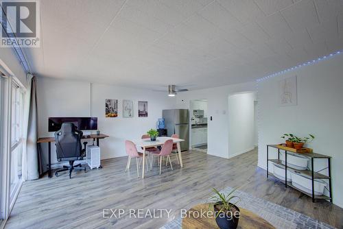 202 - 91 Conroy Crescent, Guelph, ON - Indoor