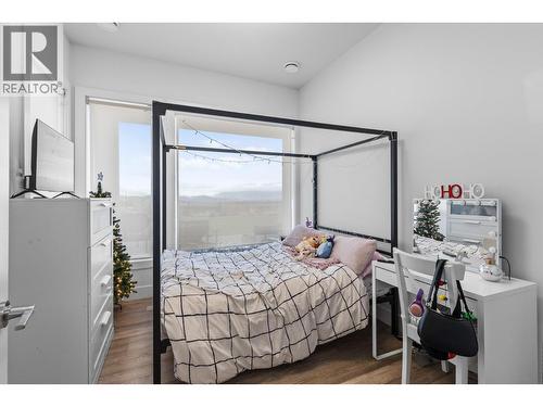 legal suite - 1068 Clarance Avenue, Kelowna, BC - Indoor Photo Showing Bedroom