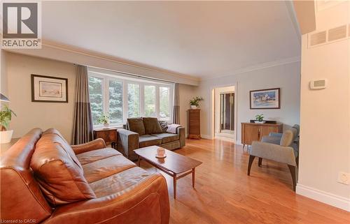 47 Hillcrest Lane, Kitchener, ON - Indoor Photo Showing Living Room