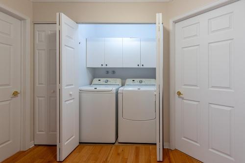 Salle de lavage - 5585 Rue Anthony, Brossard, QC - Indoor Photo Showing Laundry Room