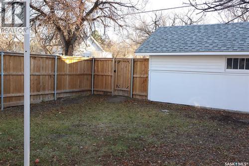 203 5Th Avenue W, Assiniboia, SK - Outdoor