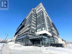 806 - 395 DUNDAS STREET W  Oakville, ON L6M 4M2