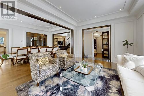 276 Strathallan Wood, Toronto, ON - Indoor Photo Showing Living Room